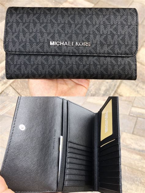 michael kors travel wallet canada|michael kors trifold wallet black.